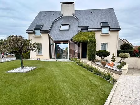 maison 7 pièces 176 m²