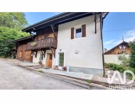 maison familiale 5 pièces 258 m²