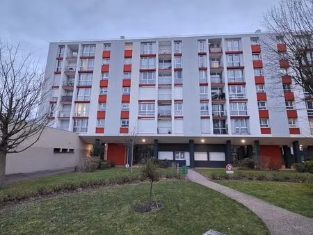 charmant appartement familial au dernier étage – quartier des fleurs  soisy-sous-montmoren