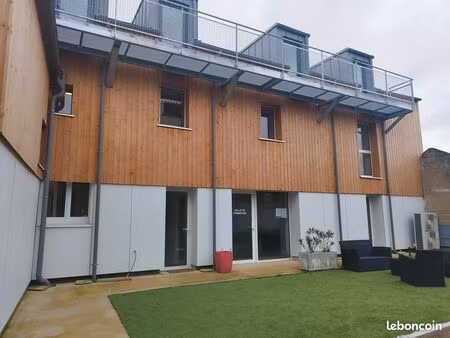 bureau 15 m² avec services profession libérale ou tertiaire