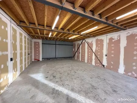entrepôt 267 m² meucon