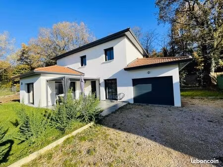 maison 6 pièces 153 m²