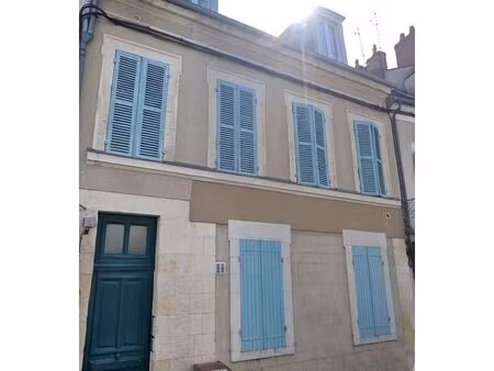 immeuble 256 m² nevers