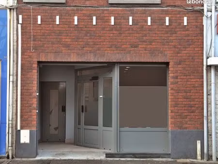 local commercial / professionnel – 70 m² – comines centre – devanture d’architecte – pmr