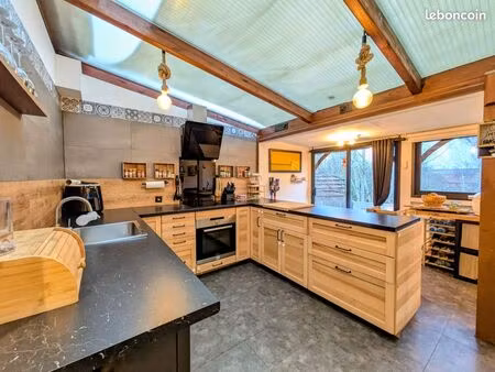 maison 5 pièces 152 m²