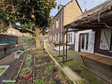 maison 7 pièces 130 m²