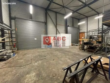 local d'activité 340 m²