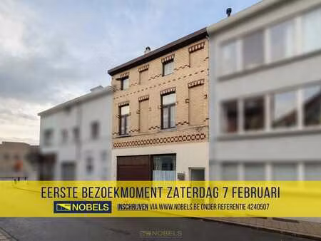 te koop  te renoveren stadswoning met ruime garage op gun...