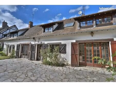 longère 8 pièces 205 m²