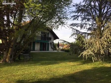 maison familiale  vue exceptionnelle  2 km frontière