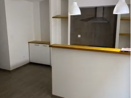 appartement centre ville pézenas