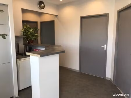 bureaux 23 m² saint clement de riviere