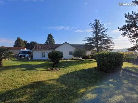 maison 6 pièces 150 m²