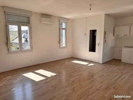 appartement à estrees deniecourt