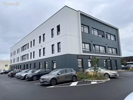 plateau bureaux neufs de 95m2 proximité autoroute