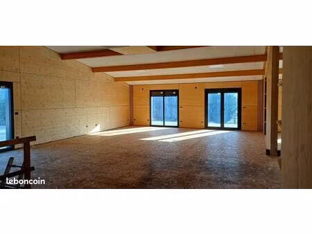 local 145 m² le pertuis