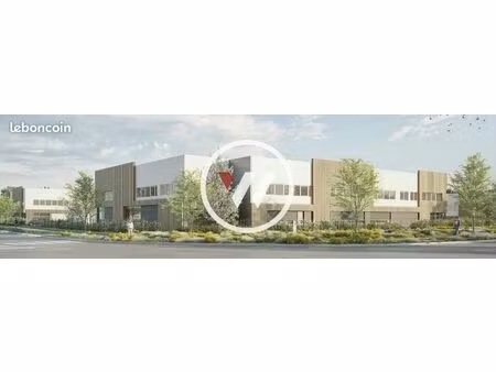 local d'activité 443 m²