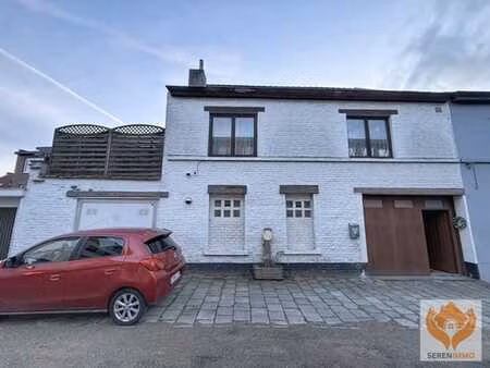 maison appartement avec un garage-atelier de 250m2