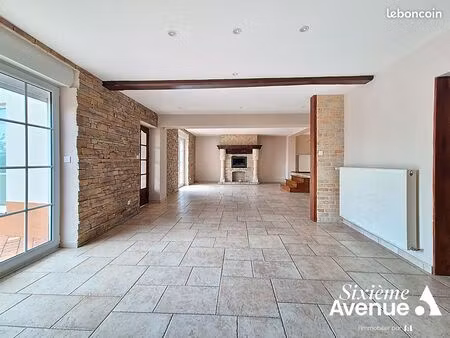 propriété 6 pièces 265 m²