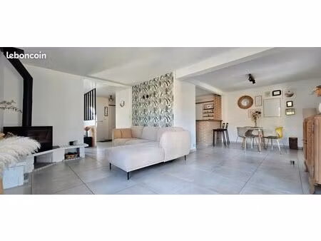 maison 7 pièces 140 m²