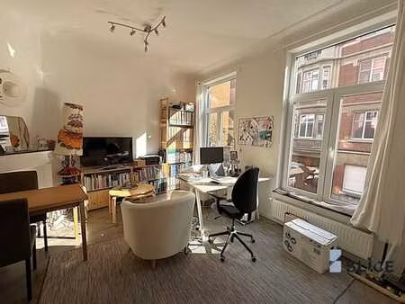 appartement une chambre avec terrasse - cimetière d'ixelles