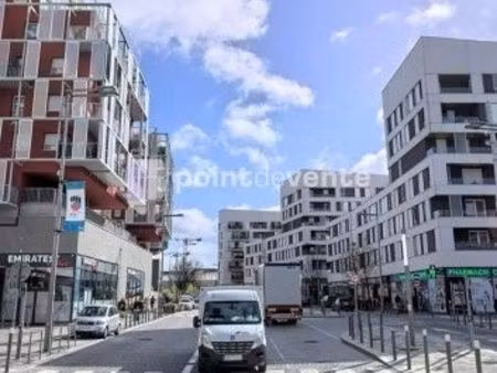 local commercial 481 m²