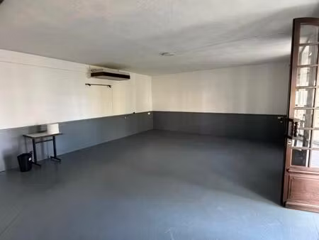 local commercial 50 m²