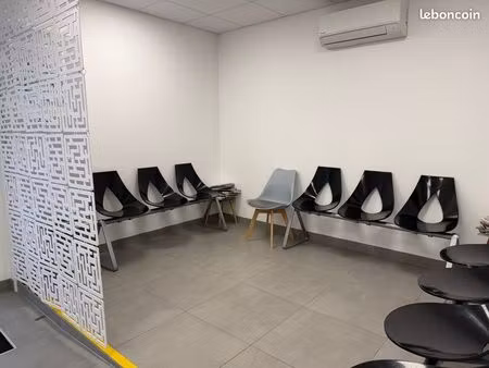 location bureau centre médical mauguio