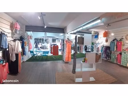 boutique prêt à porter et accessoires