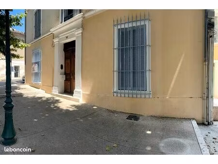 bureaux 46 m² cadenet