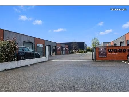 local bureaux 135 m²