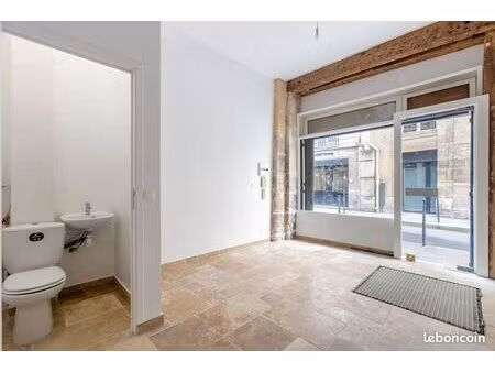 boutique 24 m² paris 3ème