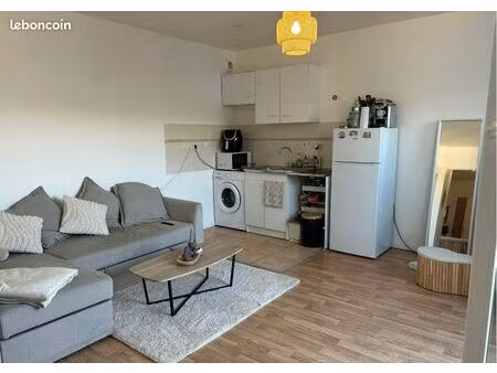 studio 1 pièce 30 m²