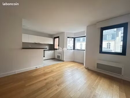 appartement 2 pièces 54.4m² à louer 1935 - paris 75003