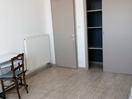 750 - appartement t3 - 81 m² - centre ville saint hilaire de riez 85270