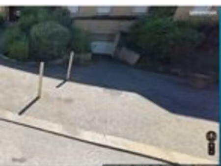 parking / box 14 m² cran-gevrier vallon/beauregard