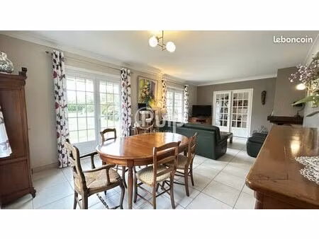 pavillon 8 pièces 120 m²