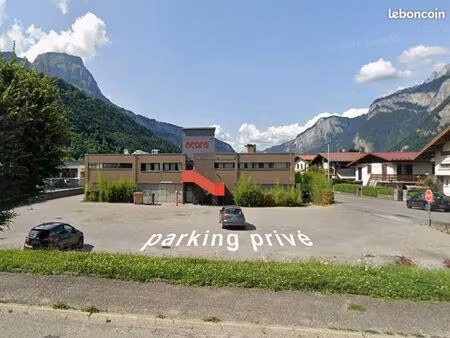 a louer locaux bureaux