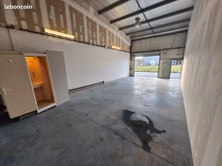 local artisanal / commercial