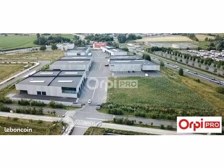 local d'activité 650 m²