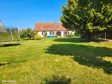 maison 6 pièces 142m2. terrain 1464m2