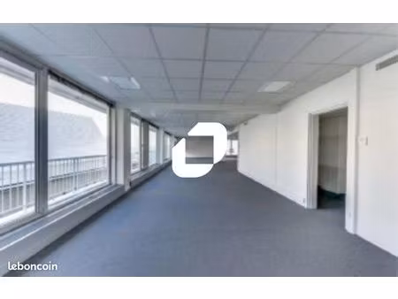 bureaux 130 m²