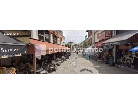 local commercial 1 330 m²