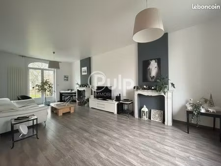 maison 6 pièces 202 m²