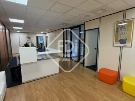 bureaux 457 m²