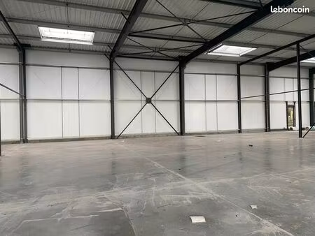 entrepôt 355 m2