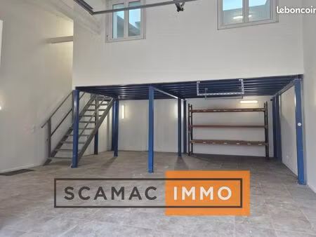 local d'activité 100 m²