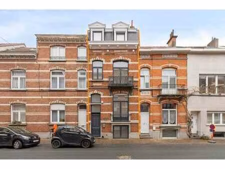 magnifique maison de maître rénovée avec jardin