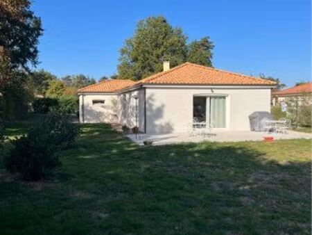 maison plain pied sur 2400m2 de terrain