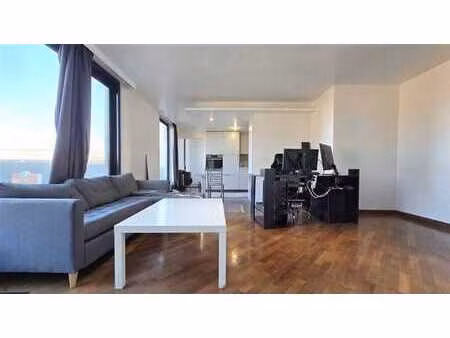 penthouse d'une chambre avec 2 grandes terrasses